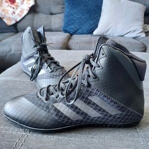 NWOT Men's Adidas Mat Wizard 4 Black Shoes